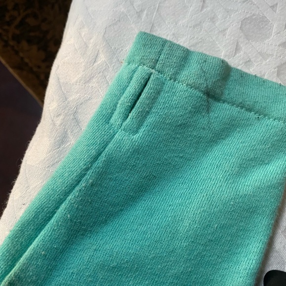 Girls Bench sweater, little wear on sleeve - Picture 4 of 4